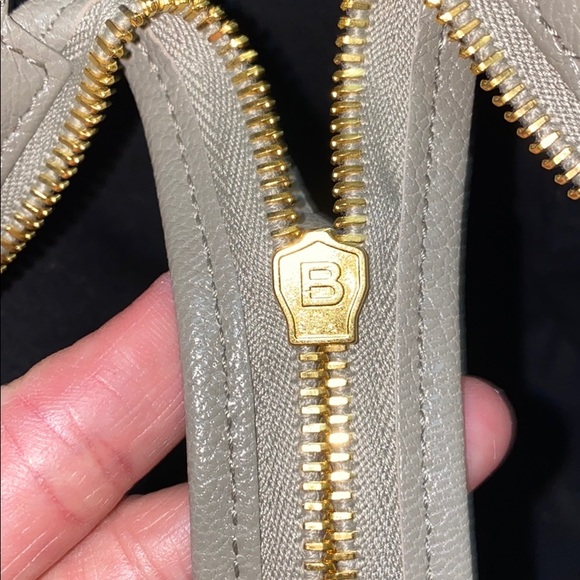 SOLD🎉🎉Authentic Balenciaga Metallic City Edge✨ - Picture 6 of 9